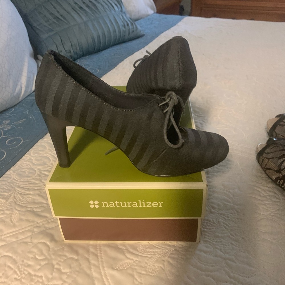 Brand new, is been seat in my closet for some time